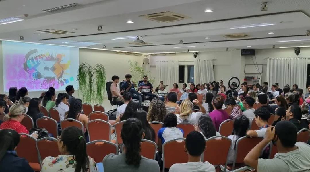 Encabeçada por jovem, federação defende projetos para aliar tecnologia à educação e inclusão no Acre