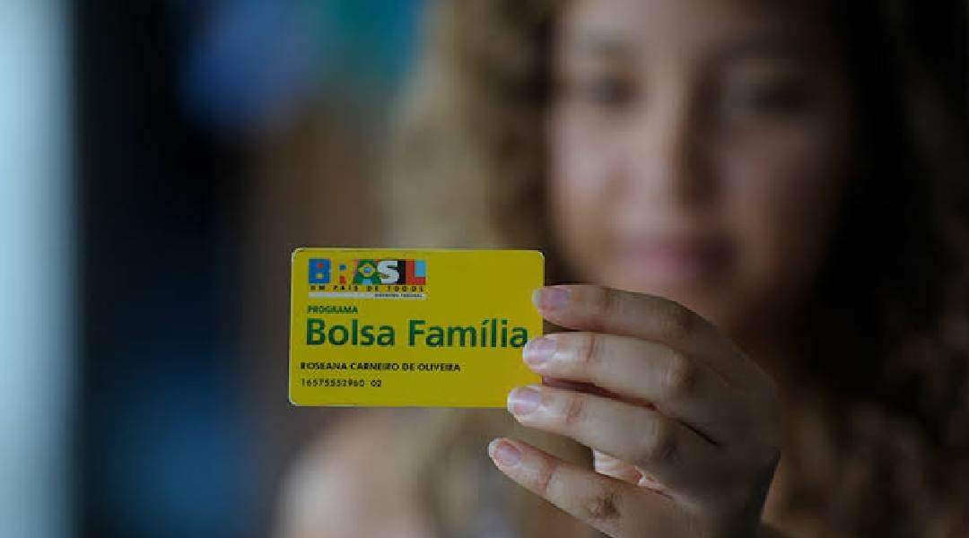Municípios do Acre atingidos por enchentes são prioridade no calendário do Bolsa Família; confira