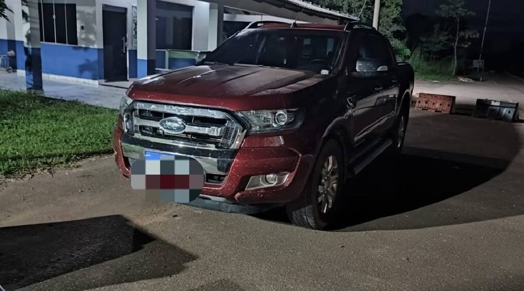 Criminosos invadem casa, fazem família de refém e roubam carro em Acrelândia