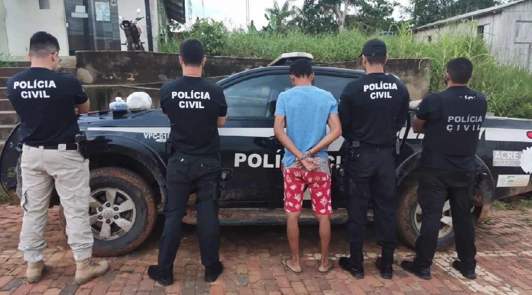 Polícia Civil apreende mais de 2 kg de entorpecente e prende traficantes