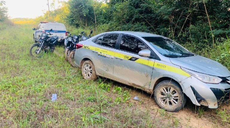 Polícia Militar recupera veículo que foi usado em roubo de loja no centro de Cruzeiro do Sul