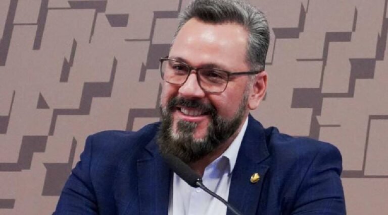 Alan Rick apresenta projeto de lei para transformar CZS na Capital Nacional da Farinha de Mandioca