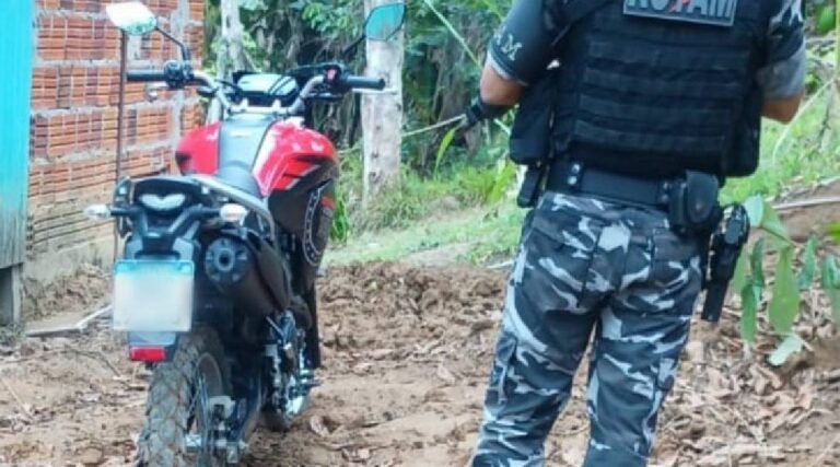 Polícia Militar recupera motocicleta roubada em Cruzeiro do Sul