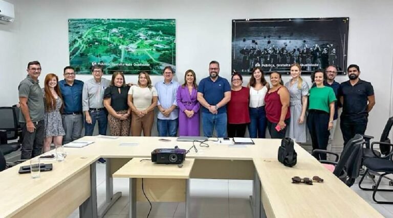 Alan Rick anuncia mais R$ 1 milhão para aumentar oferta de serviços veterinários na UFAC