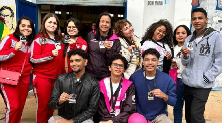 Alunos de Cruzeiro do Sul se destacam na 15ª Olimpíada Nacional de História do Brasil e conquistam medalha de prata