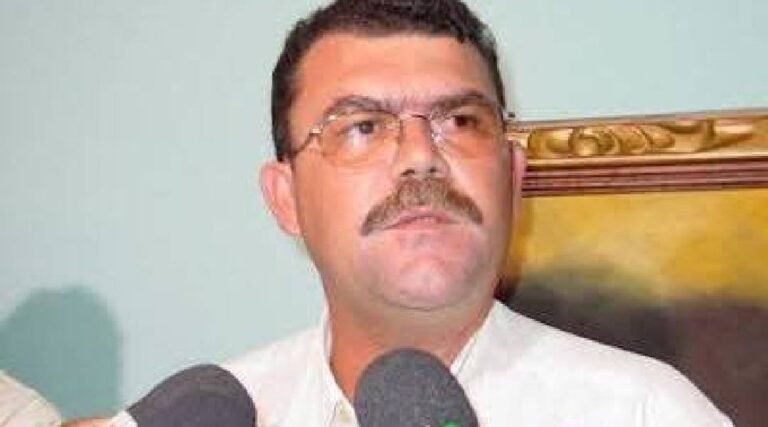 Ex-prefeito de Senador Guiomard é preso pela PF; defesa diz que ação foi abusiva