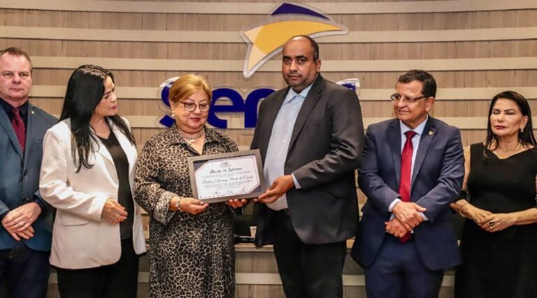 Deputado Estadual Clodoaldo Rodrigues propõe homenagens a personalidades ilustres na região do Juruá