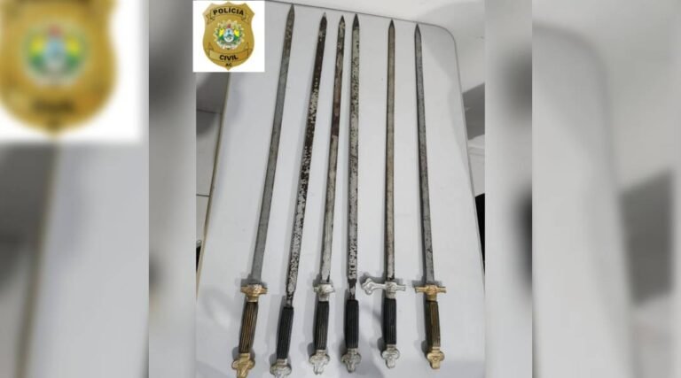 Mais seis espadas da Loja Maçônica são recuperadas pelo setor Nepatri da Polícia Civil de Cruzeiro do Sul