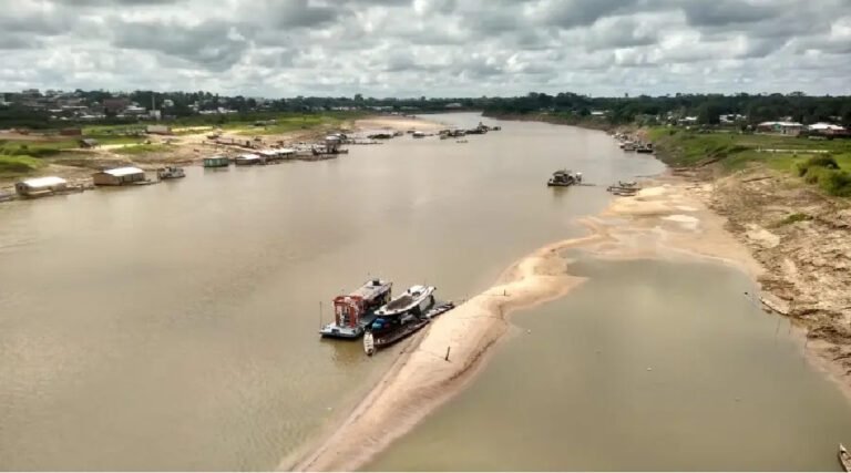 Nível do Rio Juruá se aproxima de 5 metros em Cruzeiro do Sul