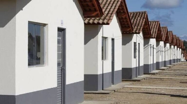 Prefeitura de Feijó anuncia construção de 28 casas populares em bairros carentes