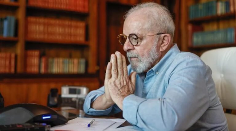 Lula pede ajuda a líder palestino para retirar brasileiros da Faixa de Gaza