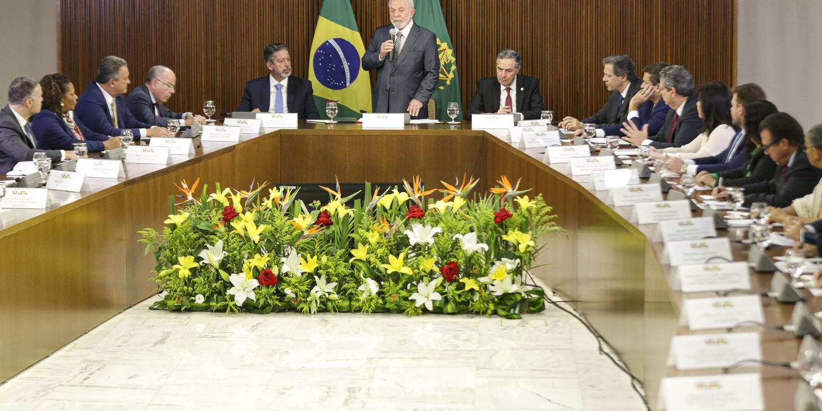 brasil-assume-g20-com-foco-em-fome,-clima-e-governanca-global brasil-assume-g20-com-foco-em-fome,-clima-e-governanca-global