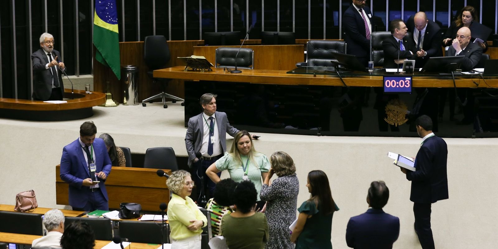 camara-criminaliza-cenas-de-nudez-criadas-por-inteligencia-artificial camara-criminaliza-cenas-de-nudez-criadas-por-inteligencia-artificial