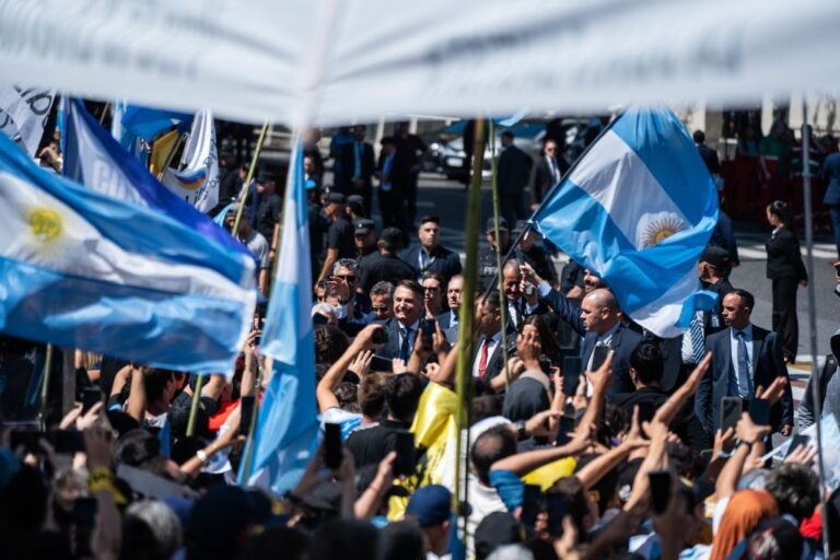 milei-recebe-bolsonaro-na-casa-rosada-no-dia-da-posse-como-presidente-da-argentina-|-cnn-brasil