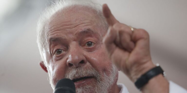 lula-comemora-aprovacao-da-reforma-tributaria