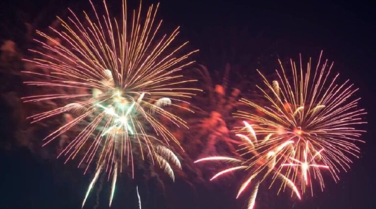 Com queima de fogos por 15 minutos e show nacional, Cruzeiro do Sul alinha últimos preparativos para festa de Réveillon