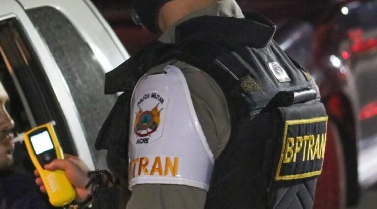 Operação de fiscalização de trânsito em Cruzeiro do Sul autua 18 motoristas por irregularidades