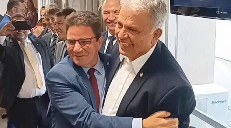 Gladson confirma aliança com Petecão e dialoga com Bittar para reestruturar base política em 2024