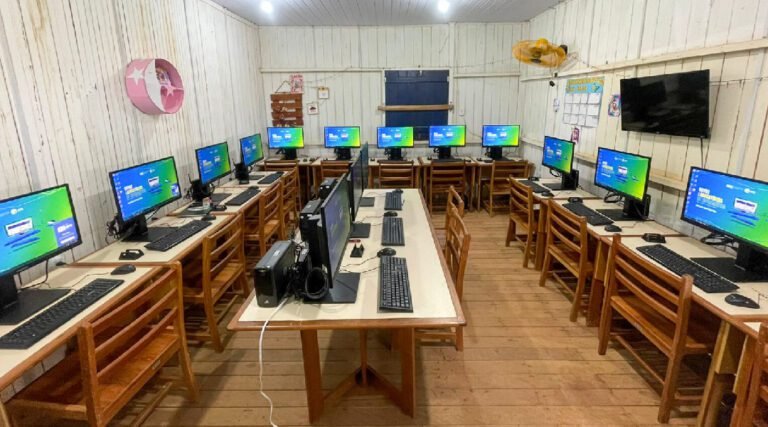 Governo investe mais de R$500 mil em laboratórios de informática em escolas do interior do estado