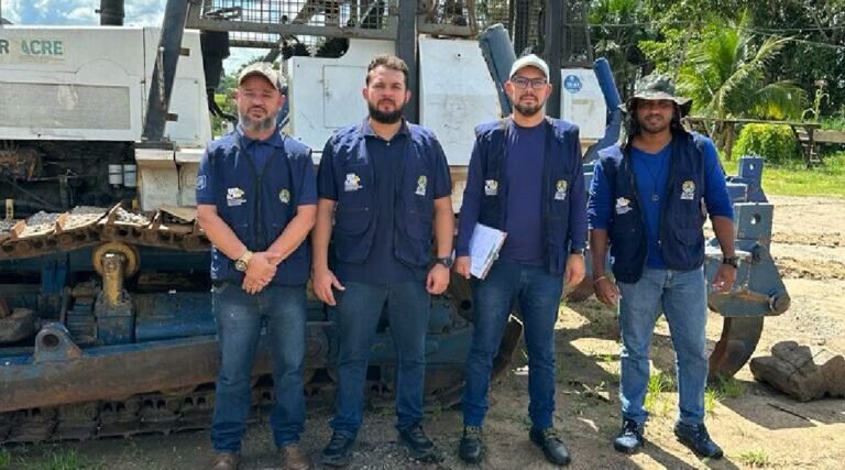 Por meio do Deracre, governo renova cessão de uso máquinas com municípios