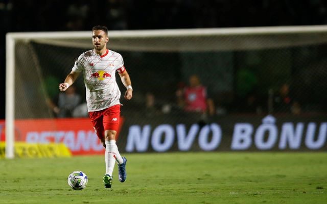 bragantino-tenta-'ultima-cartada'-para-renovar-com-leo-ortiz,-alvo do flamengo