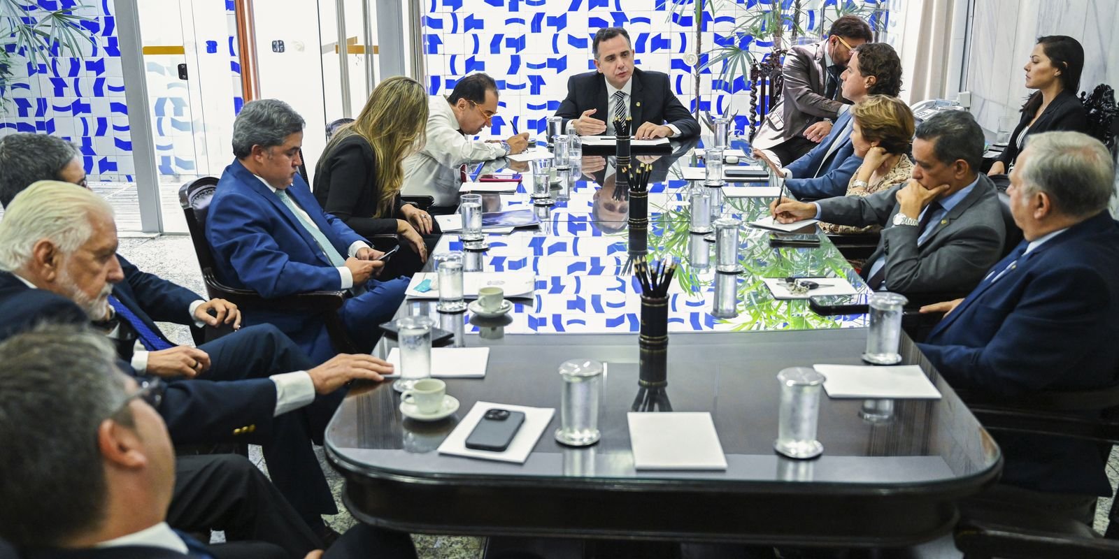 pacheco-promete-solucao-negociada-para-mp-da-reoneracao-da-folha pacheco-promete-solucao-negociada-para-mp-da-reoneracao-da-folha