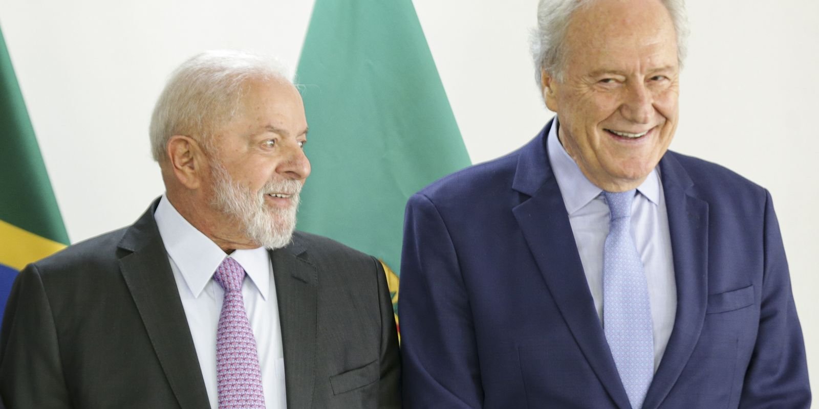 lula-assina-nomeacao-de-lewandowski-no-ministerio-da-justica lula-assina-nomeacao-de-lewandowski-no-ministerio-da-justica