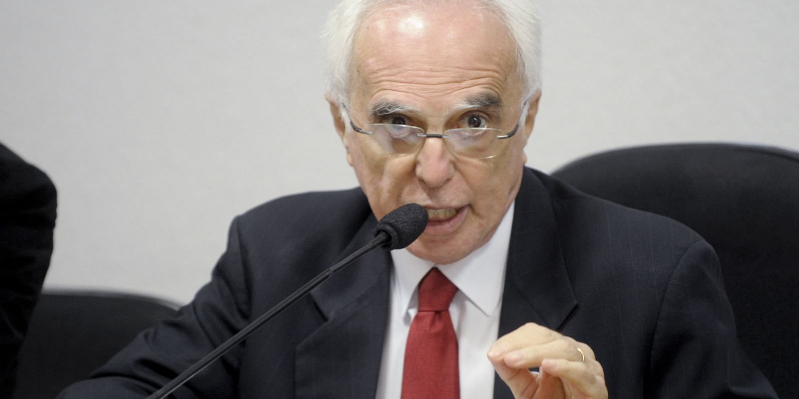 morre-em-brasilia-ex-ministro-samuel-pinheiro-guimaraes morre-em-brasilia-ex-ministro-samuel-pinheiro-guimaraes