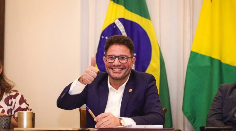 Gladson sanciona orçamento de R$ 10,7 bilhões para 2024; veja gastos