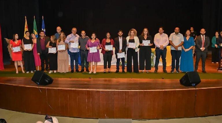 Prefeitura de Cruzeiro do Sul empossa Conselheiros Tutelares