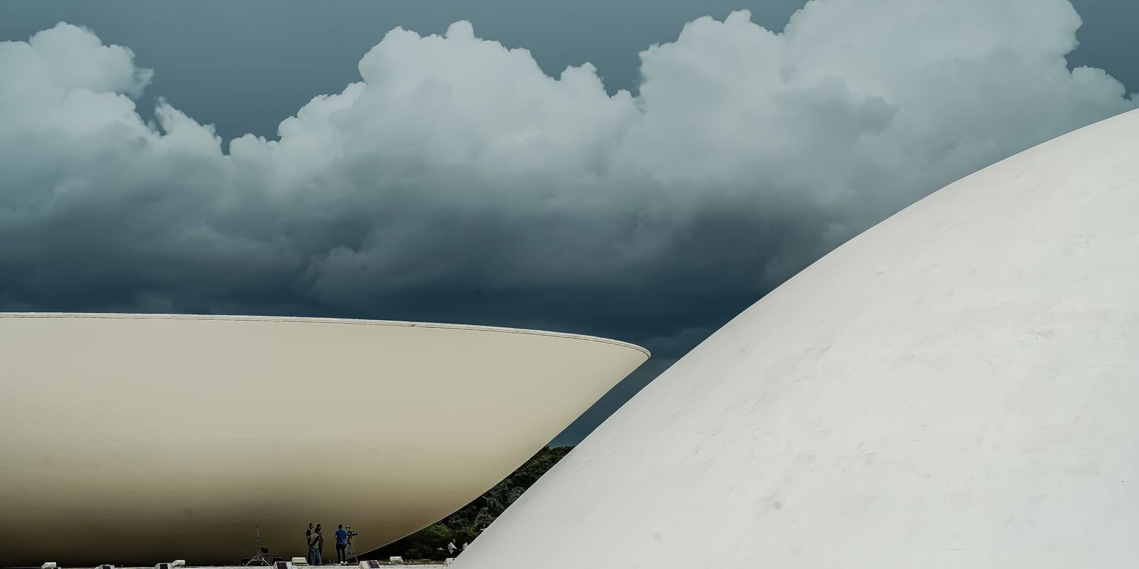 perfil-da-camara-no-x-e-invadido-e-post-chama-ministro-de-“ditador” perfil-da-camara-no-x-e-invadido-e-post-chama-ministro-de-“ditador”