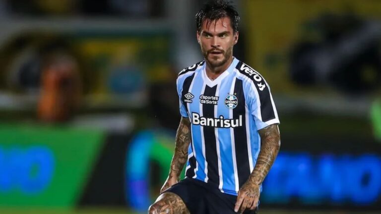 auxiliar-de-renato-sai-em-defesa-de-nathan-no-gremio:-“fazer-com-que-ele-cresca”