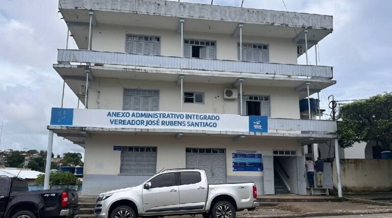 Furto de fiação elétrica suspende serviços no antigo prédio da prefeitura de Cruzeiro do Sul