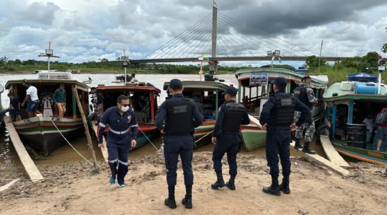 Homem assassinado em barco foi vítima de vingança, diz polícia