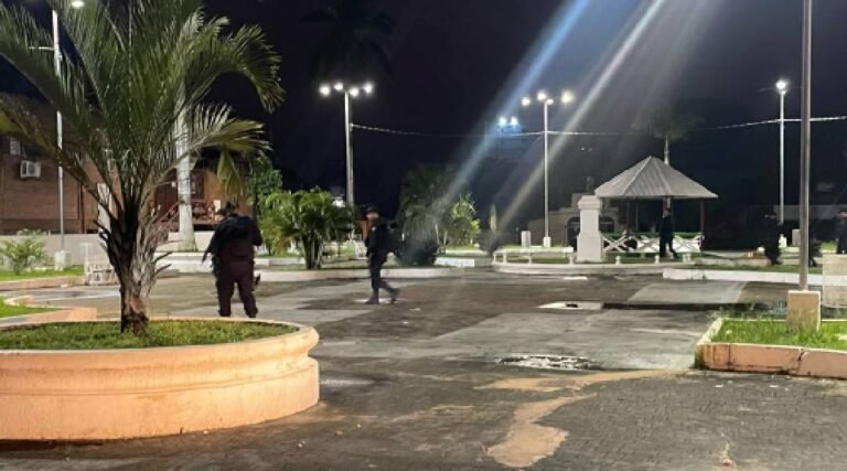 Polícia Militar efetua prisão de morador de rua com mandado em aberto em Cruzeiro do Sul