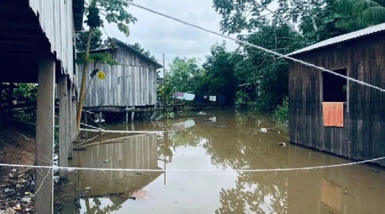 Rio Envira transborda em Feijó e já atinge quatro bairros