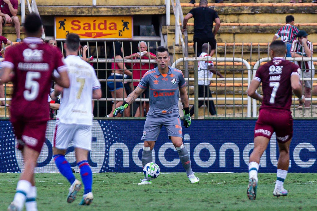 confira-os-jogadores-com-mais-minutos-em-campo-sob-o-comando-de-diniz