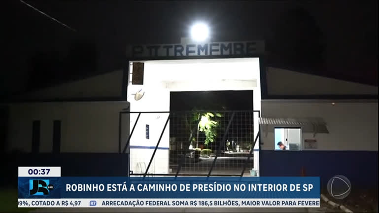 robinho-ja-esta-a-caminho-do-presidio-de-tremembe,-no-interior-de-sao-paulo,-onde-vai-cumprir-pena-por-estupro