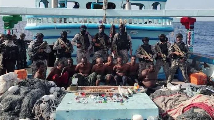 marinha-da-india-liberta-navio-pesqueiro-sequestrado-por-piratas-na-somalia-|-cnn-brasil