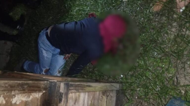 Três homens tentam tomar arma da equipe de vigilância de Hospital em Tarauacá; um morreu e dois foram presos