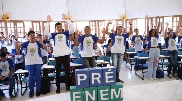 Pré-Enem Legal em Cruzeiro do Sul inicia atividades de 2024 nesta sexta-feira (15) com aulão online