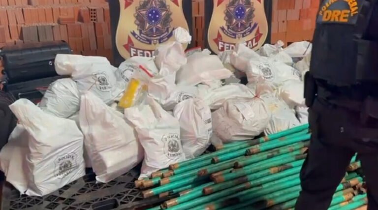 PF incinera mais de uma tonelada de cocaína e maconha, em Rio Branco