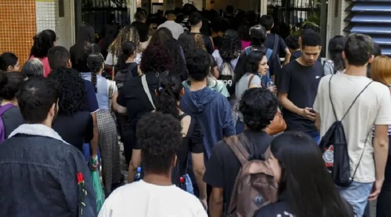 Estudantes podem consultar Pé-de-Meia a partir de quarta-feira