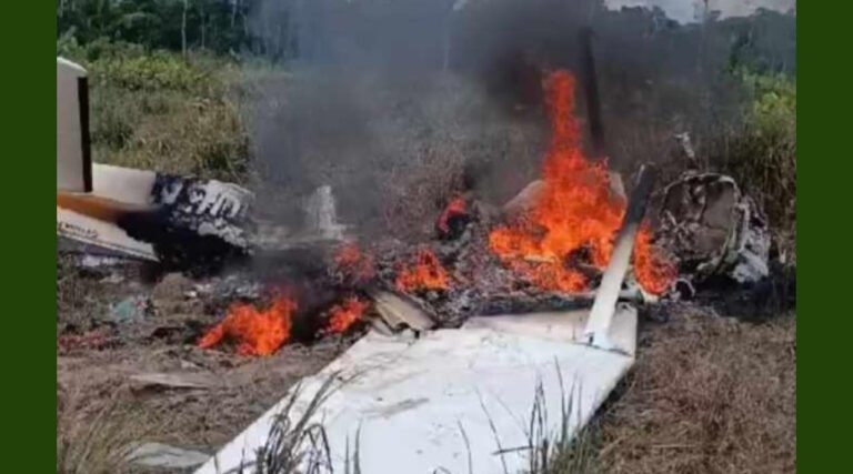 Tragédia em Manoel Urbano: Avião de pequeno porte cai deixando um morto e vários feridos