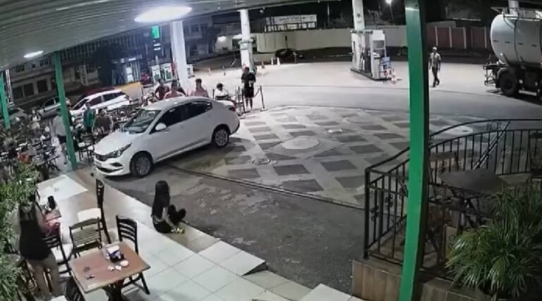 Carro invade Conveniência em Posto de Gasolina na Avenida Ceará e Nações Unidas