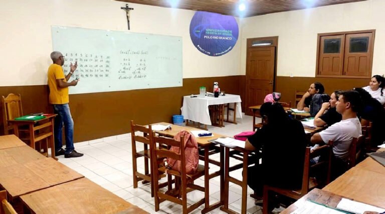 Educação do Acre e Universidade Federal do Amazonas prorrogam prazos de inscrição de processo seletivo