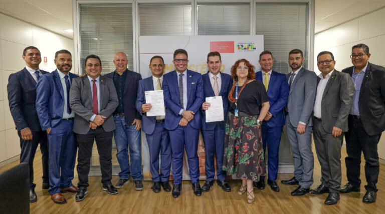 Deputados acreanos e Governador pleiteiam obras emergenciais em Brasília