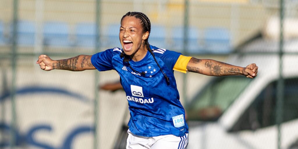 byanca-brasil-comanda-goleada-do-cruzeiro-sobre-o-atletico-mg