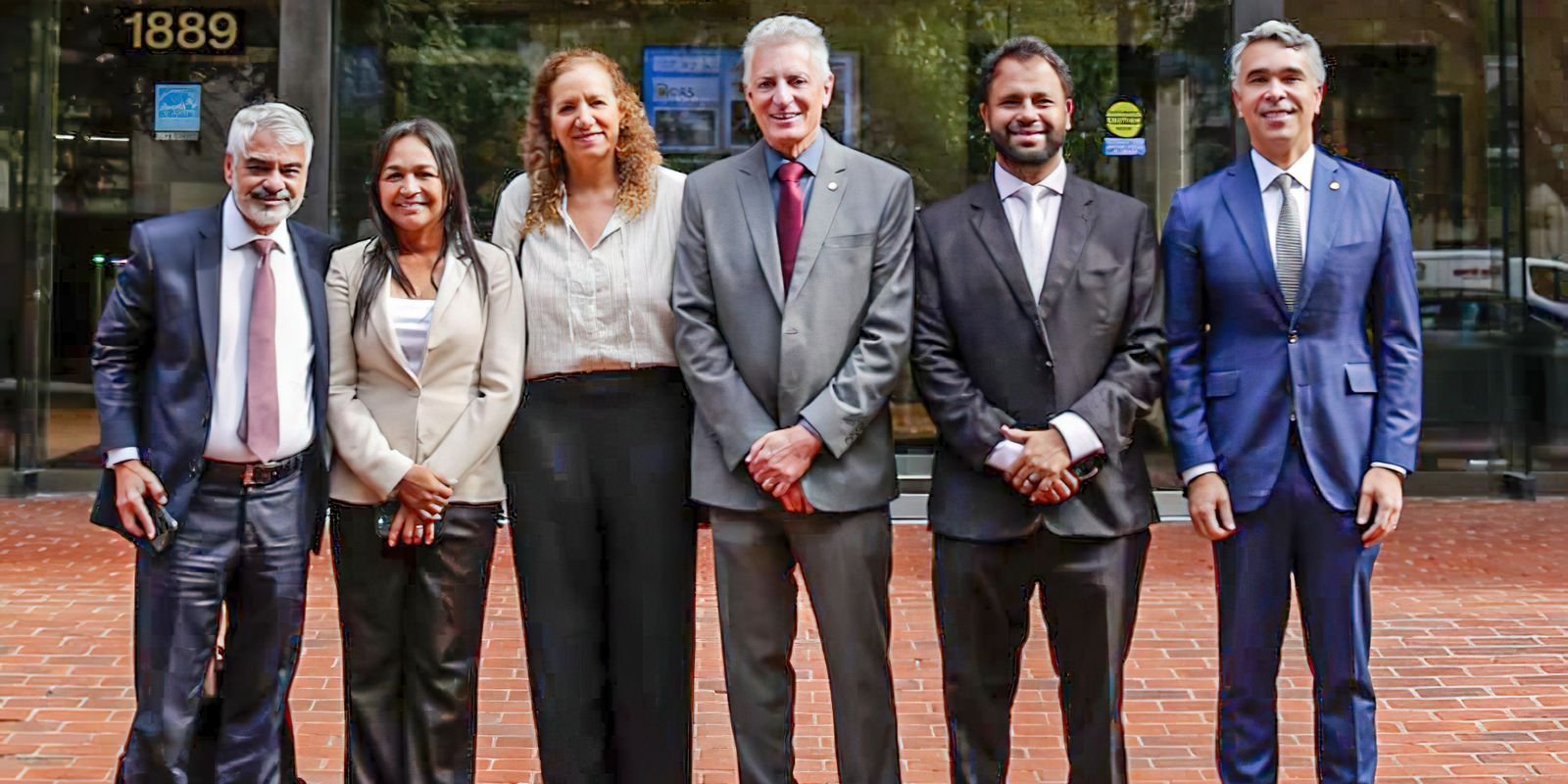 congressistas-brasileiros-e-dos-eua-discutem-ataques-a-democracia congressistas-brasileiros-e-dos-eua-discutem-ataques-a-democracia