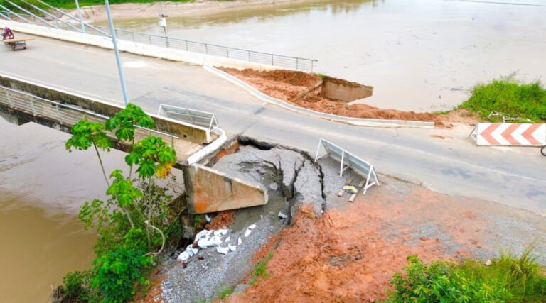 Nova erosão ameaça ponte sobre rio Tarauacá, isolando Vale do Juruá